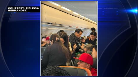 South Florida nurse practitioner rescues passenger in mid-air medical emergency on JetBlue flight